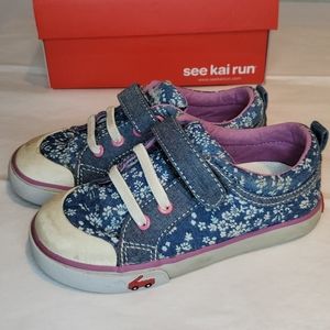 See Kai Run- Kristin Blue Flowers